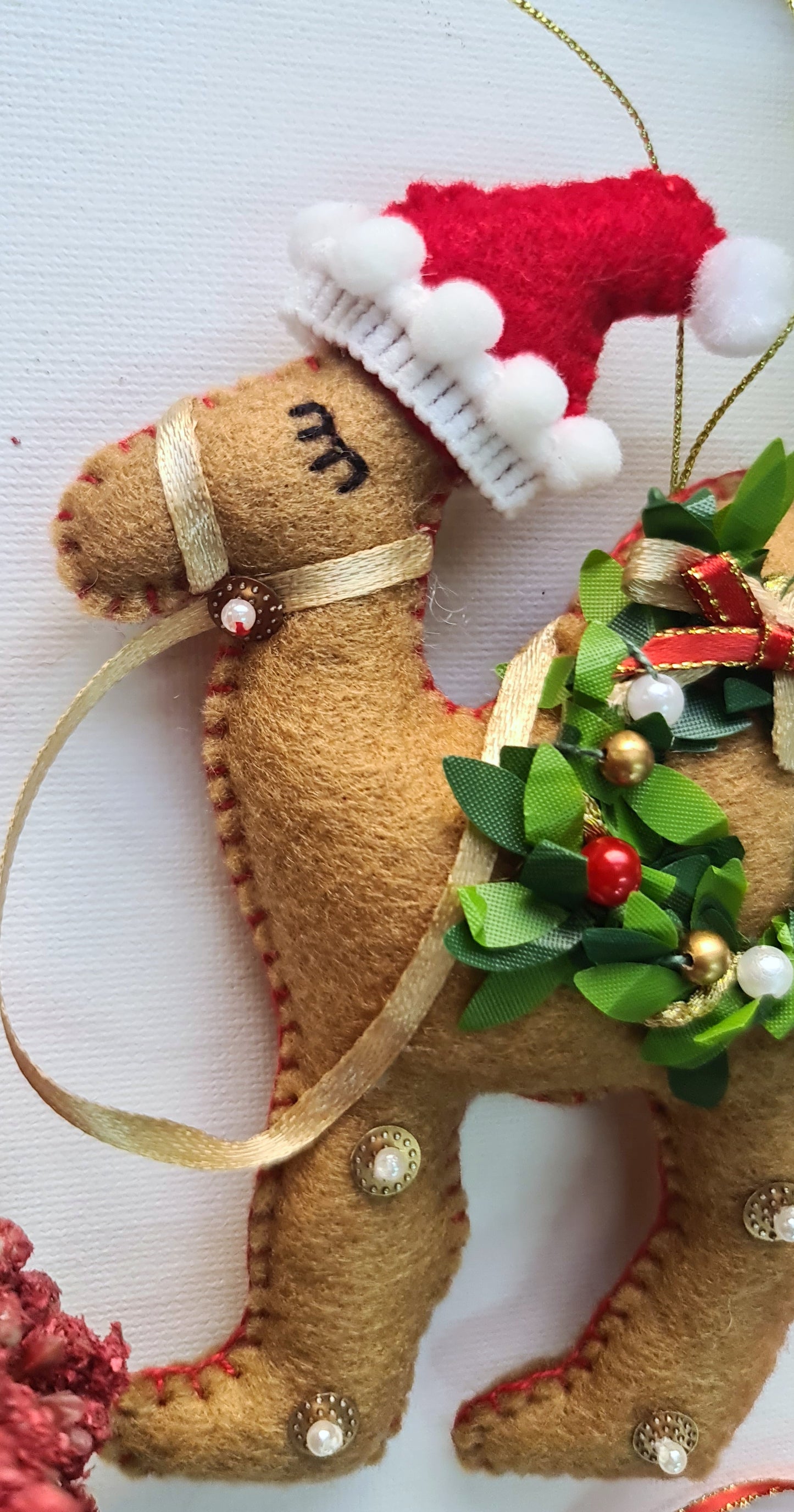 2024 Traditional wreath camel