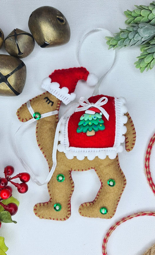 Christmas tree camel